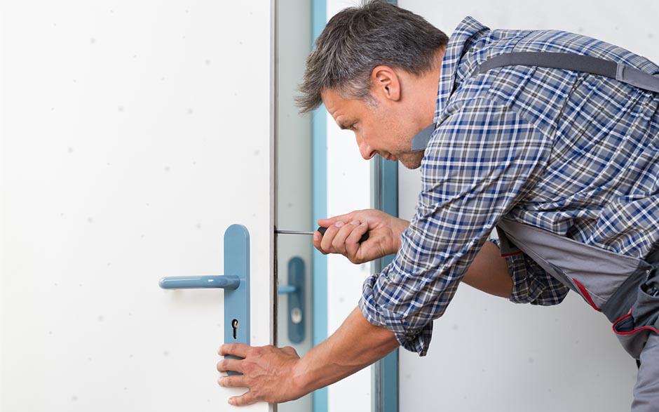 comment ouvrire une serrure sans clef Épône